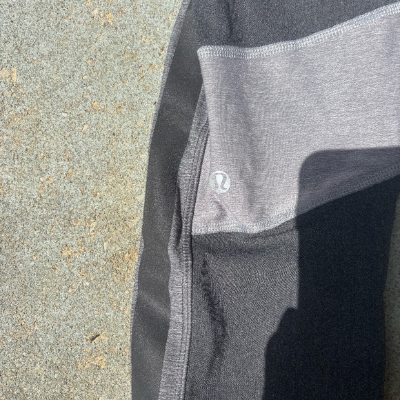 Lululemon Grey Capri Leggings - Picture 4 of 6